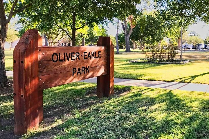 Self-Guided Amarillo Scavenger Hunt: Amarillo Art & Elms - Photo 1 of 3